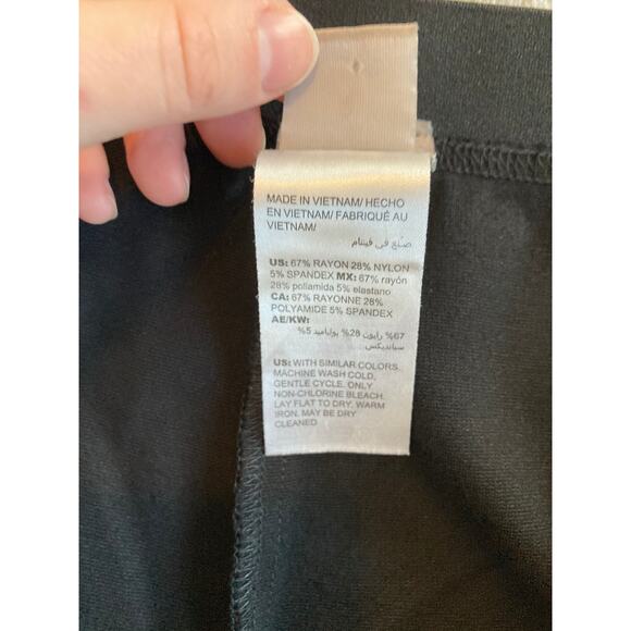 Chicos Pants 12 Large Crop Straight Leg Capri Zip Stretch Black Gold Minimal 2 - Picture 6 of 13